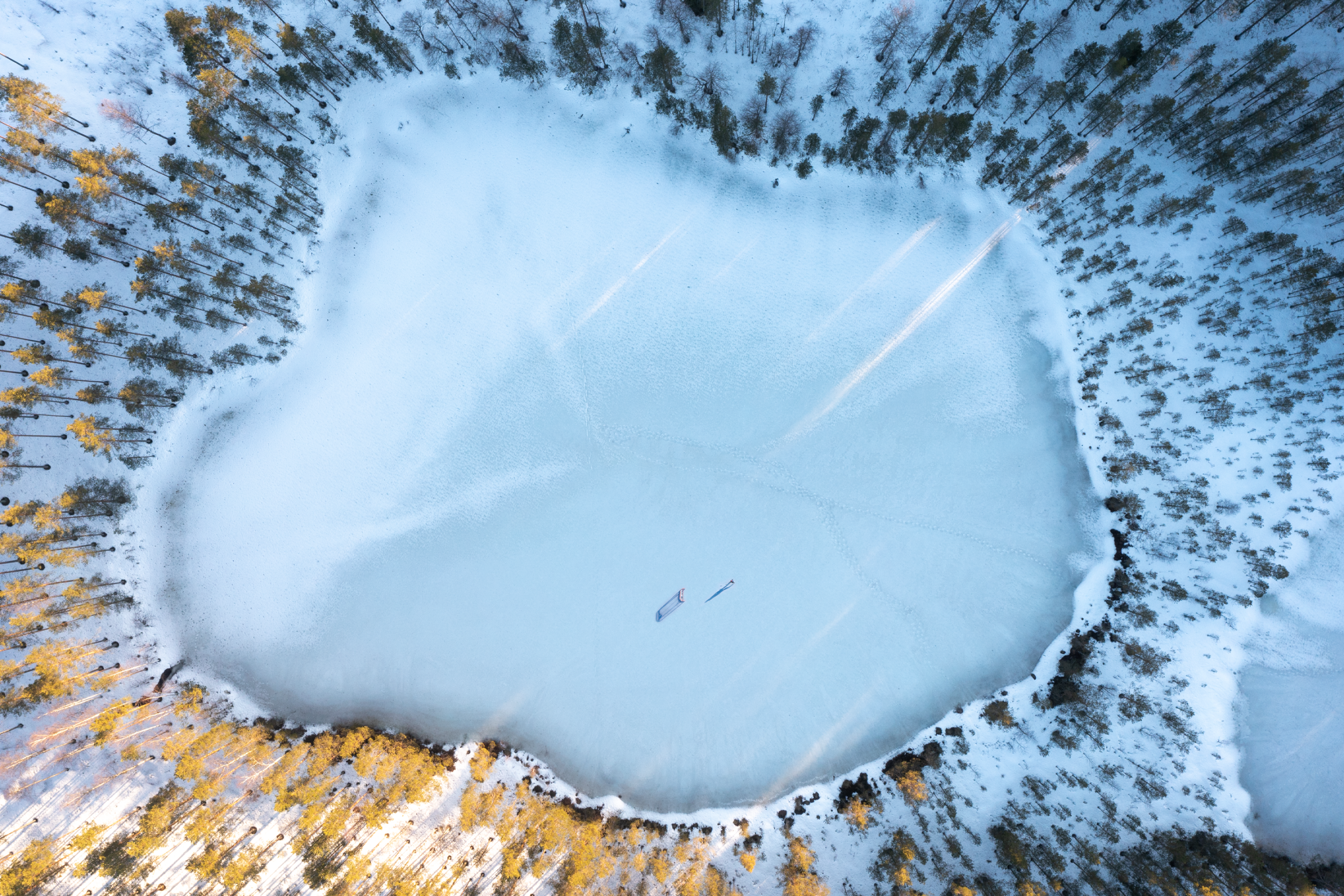 Jäätynyt järvi Pohjois-Karjalassa